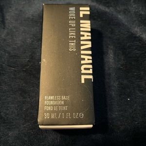 IL MAKIAGE Best Water Based Foundation, Shade 20 (Light, Neutral Pink)